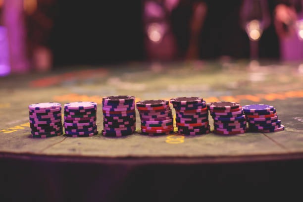 Allbet live-dealer studio with professional dealers and HD broadcast